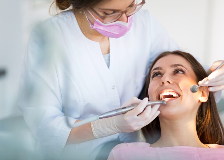 Scopri di più sull'articolo Il Dentista