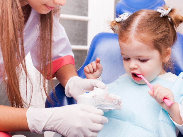 https://f-medicalgroup.it/wp-content/uploads/2026/09/come-scegliere-il-dentifricio-per-bambini-odontoiatria-pediatrica-in-F-Medical-Group-a-Frosinone.png